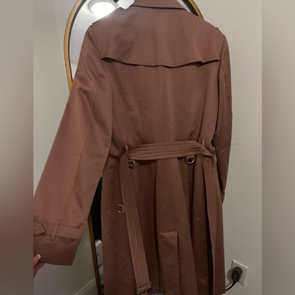 Burberry Limited Edition Trench - Picture 4 of 4